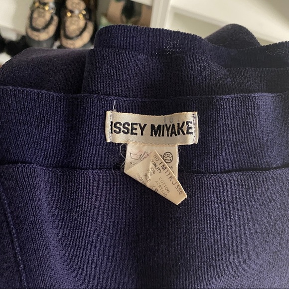 SOLD Issey Miyake 2 Piece Set - Picture 4 of 4